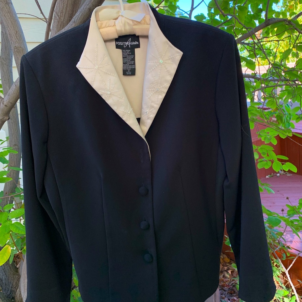 Snazzy lined jacket with beaded appliqué. Dress up or down. Great with jeans